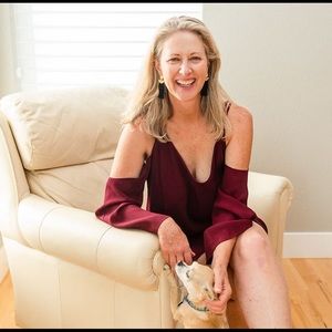 Meet your Posher, Debi